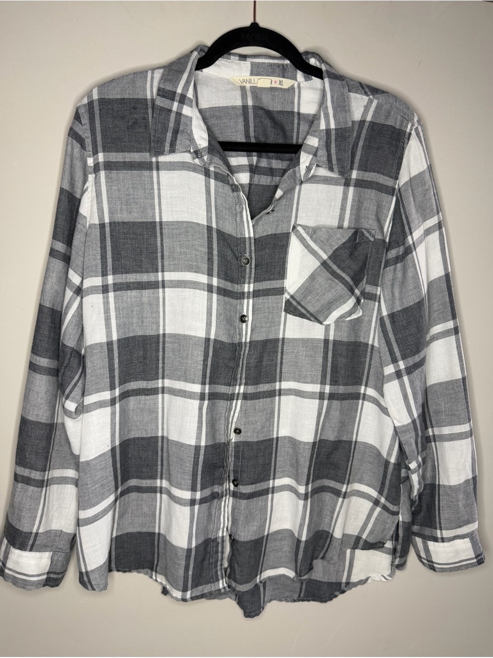 Vanilla Star Gray & White Plaid Casual Button-Down Shirt